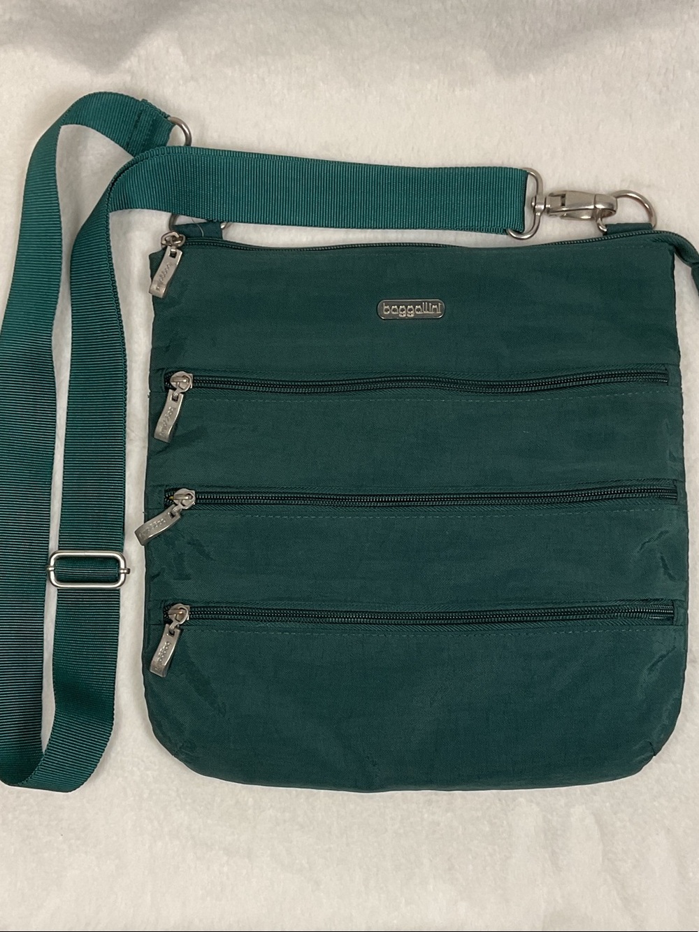 Baggallini Teal Green Nylon Crossbody Messenger Bag